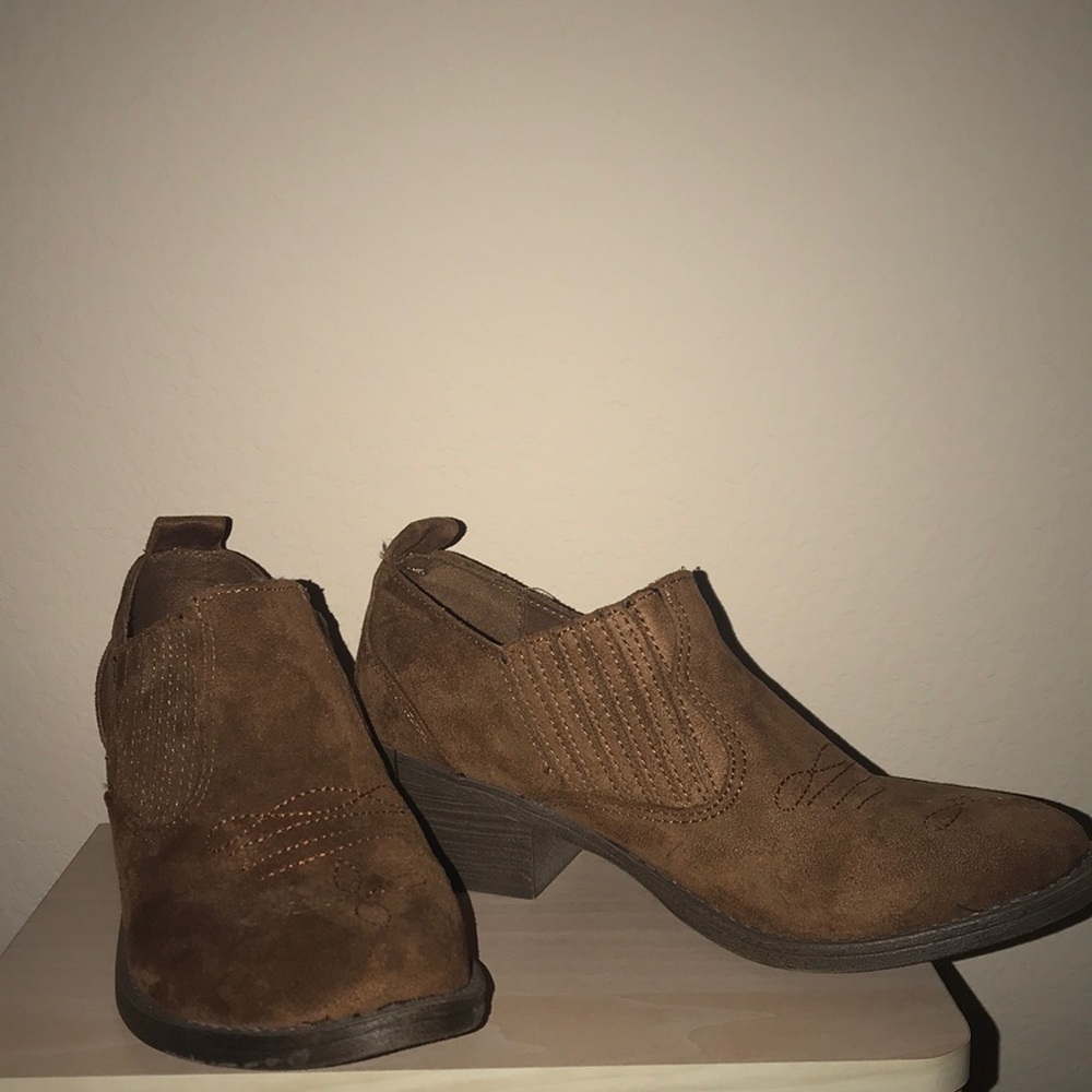 low cut brown boots.